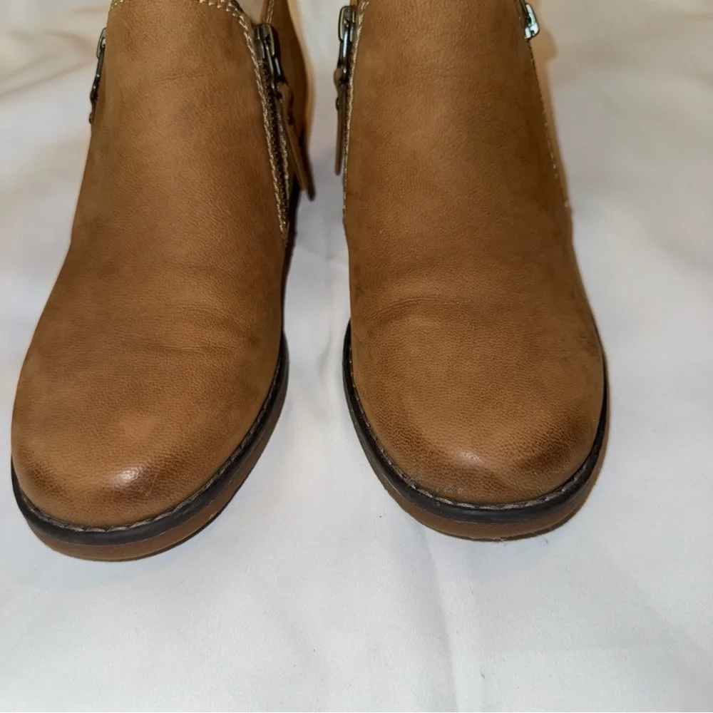 Women's Tan Ankle Boots